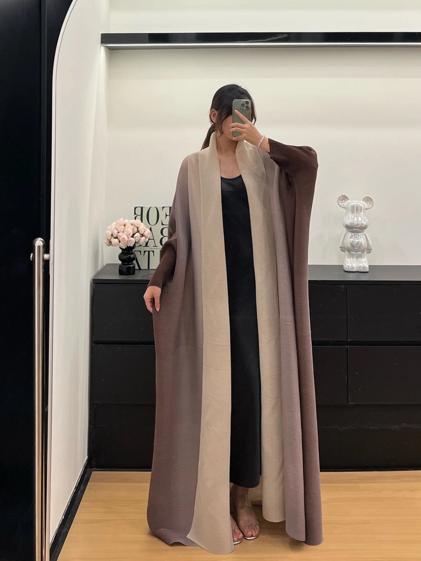 Gradient Bat Sleeve Trench – Retro Chic Coat with Scarf Colla.