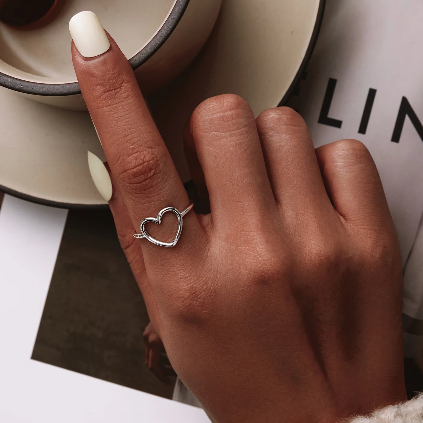 Elegant 925 Sterling Silver Heart Ring – A Symbol of Timeless Love and Everyday Elegance.
