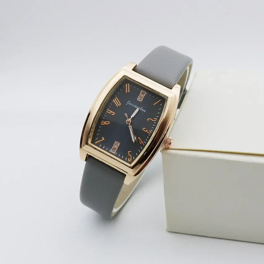 Vintage Women's Quartz Watch – Leather Strap, Fashion Wrist Accessory, Party & Gift.