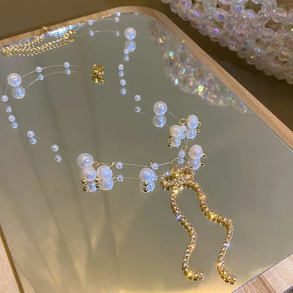 Geometric Hollow Heart Necklace – Modern Minimalist Pendant for Women.