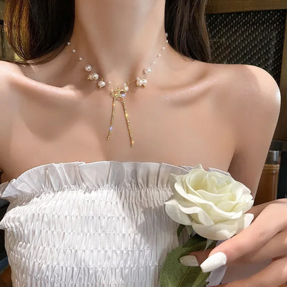 Geometric Hollow Heart Necklace – Modern Minimalist Pendant for Women.