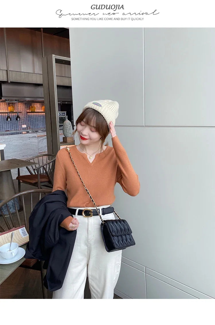 Elegant Knit V-Neck Sweater – Slim Fit Autumn Winter Pullover for Women.