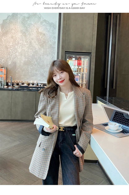 Elegant Knit V-Neck Sweater – Slim Fit Autumn Winter Pullover for Women.