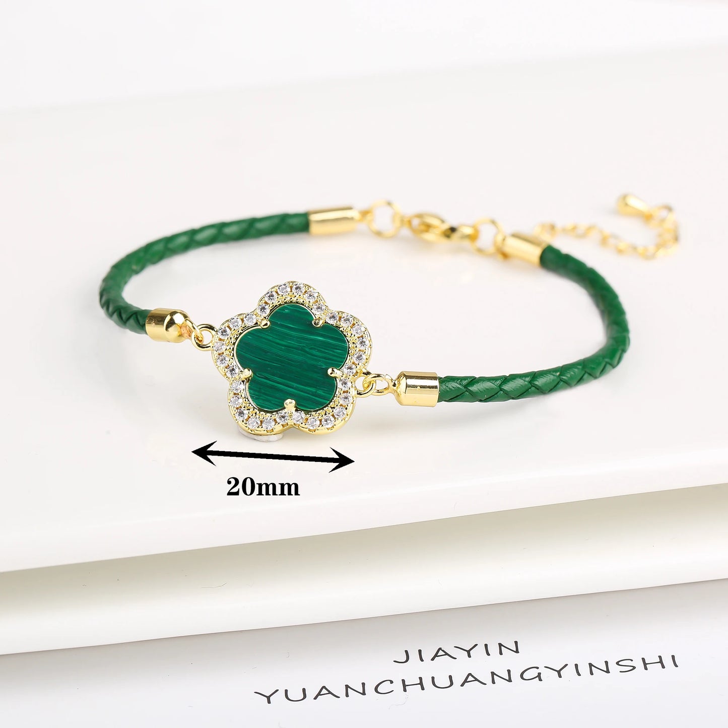 Five-Leaf Flower Natural Stone Bracelet – Chic Woven Leather Jewelry for Women.