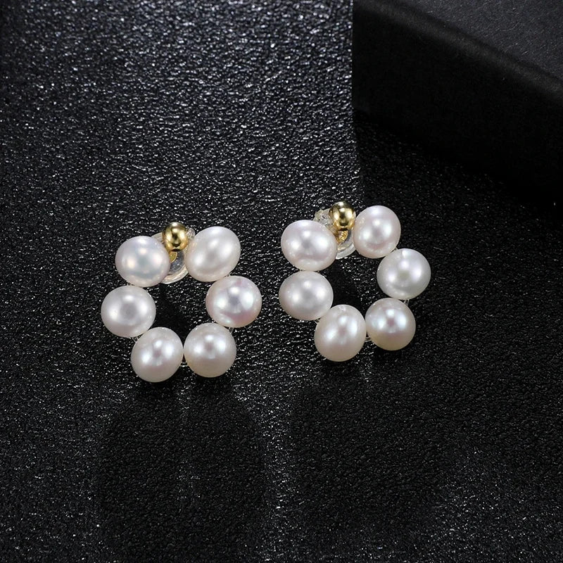 925 Sterling Silver Mini Pearl Stud Earrings – Elegant Natural White Pearls.