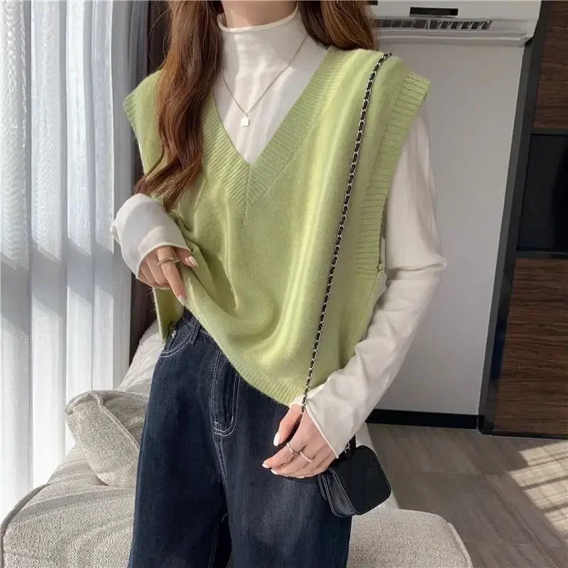 Minimalist Women’s V-Neck Knit Vest – Cozy Korean Aesthetic.
