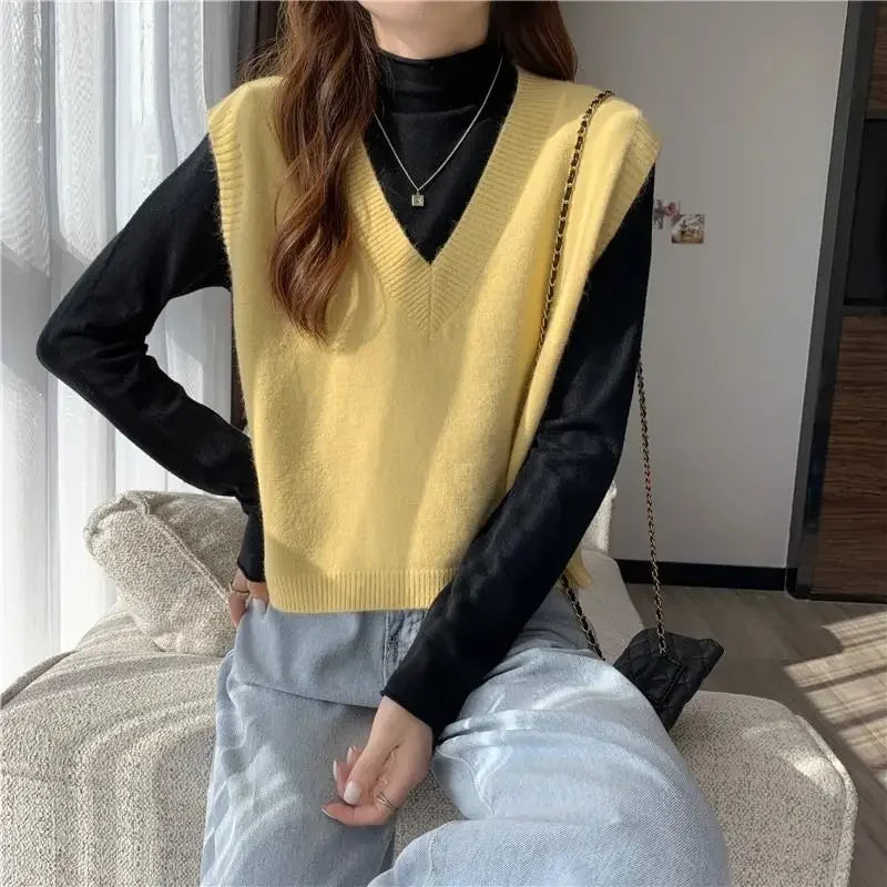 Minimalist Women’s V-Neck Knit Vest – Cozy Korean Aesthetic.