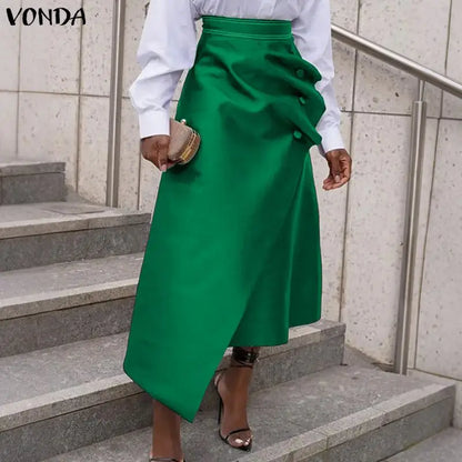 Plus Size High Waist Satin Skirt – Elegant Pleated Design.