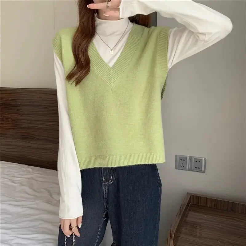 Minimalist Women’s V-Neck Knit Vest – Cozy Korean Aesthetic.