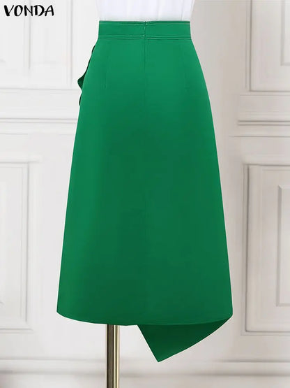Plus Size High Waist Satin Skirt – Elegant Pleated Design.