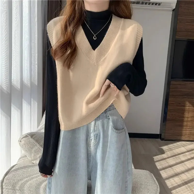 Minimalist Women’s V-Neck Knit Vest – Cozy Korean Aesthetic.