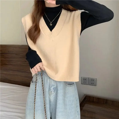 Minimalist Women’s V-Neck Knit Vest – Cozy Korean Aesthetic.