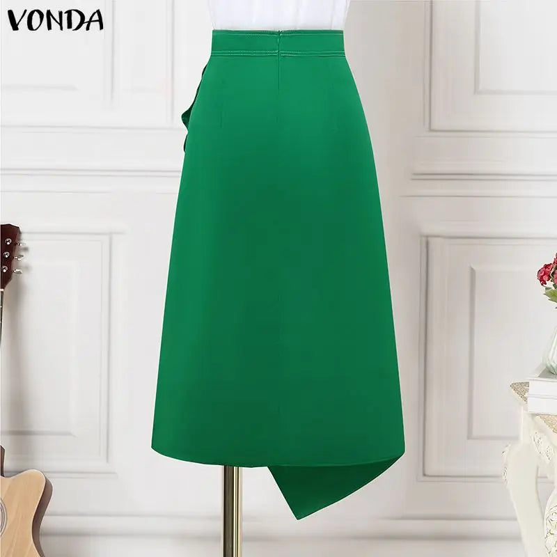 Plus Size High Waist Satin Skirt – Elegant Pleated Design.