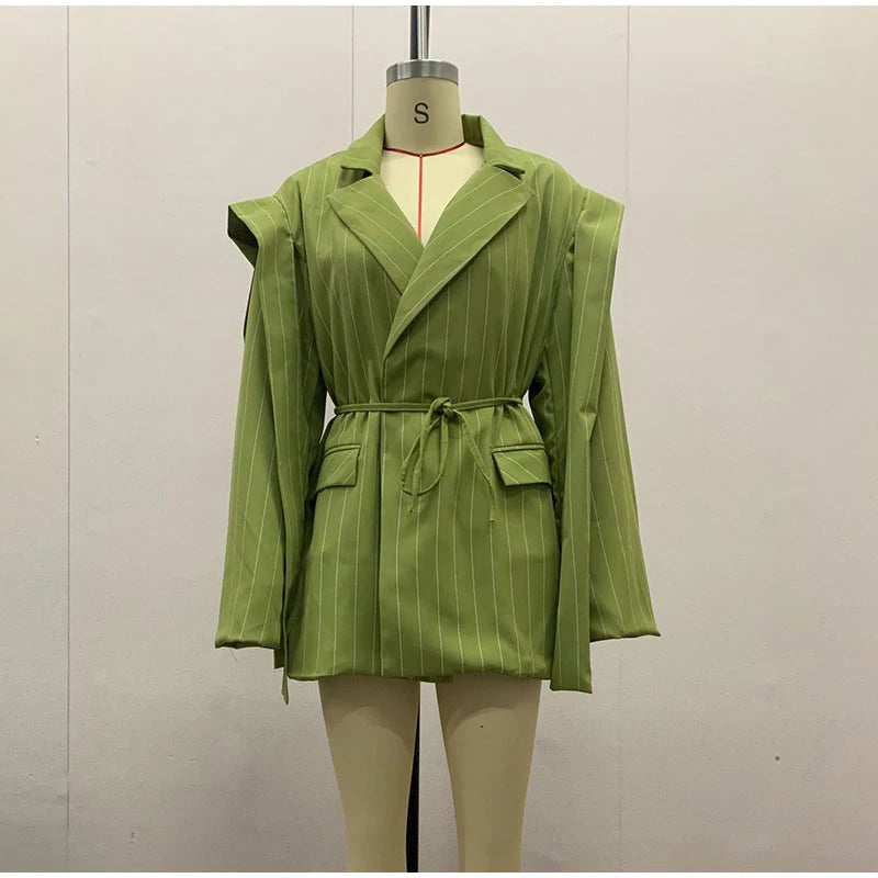 Striped Belted Vest – Effortless Chic for Every Season.