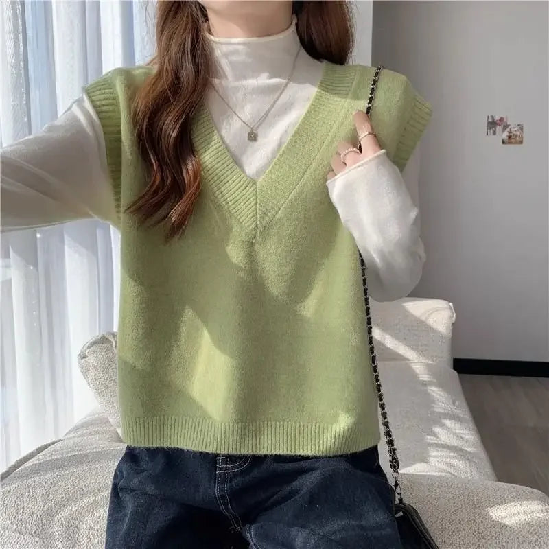 Minimalist Women’s V-Neck Knit Vest – Cozy Korean Aesthetic.