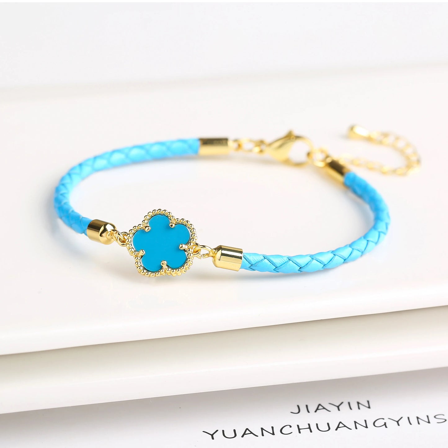 Five-Leaf Flower Natural Stone Bracelet – Chic Woven Leather Jewelry for Women.