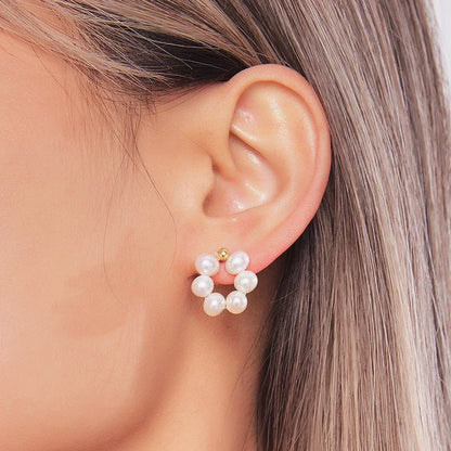 925 Sterling Silver Mini Pearl Stud Earrings – Elegant Natural White Pearls.