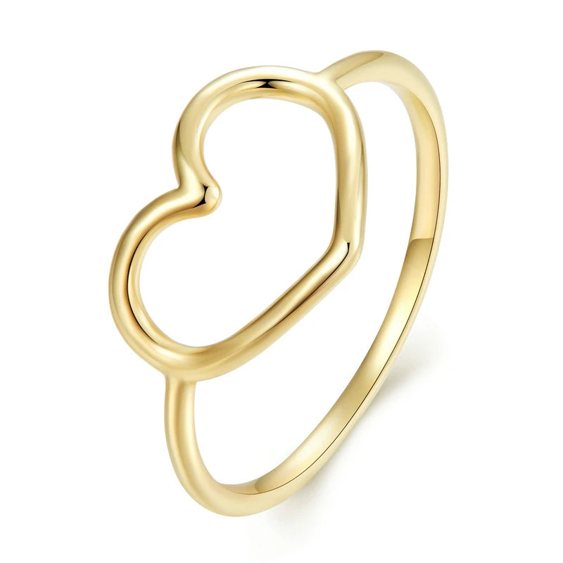 Elegant 925 Sterling Silver Heart Ring – A Symbol of Timeless Love and Everyday Elegance.