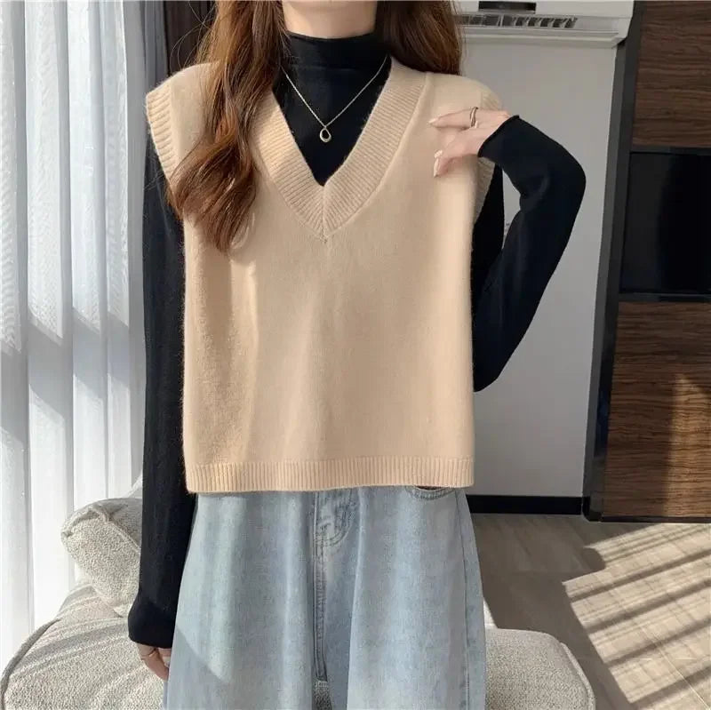 Minimalist Women’s V-Neck Knit Vest – Cozy Korean Aesthetic.