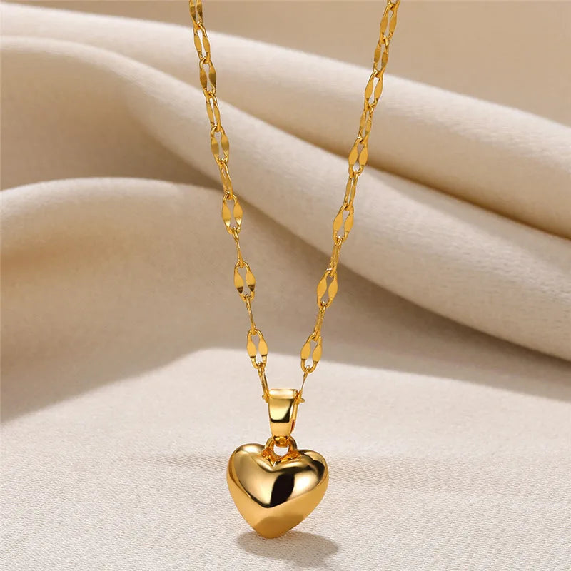 Minimalist Stainless Steel Heart Necklace – Modern Love Pendant for Women.