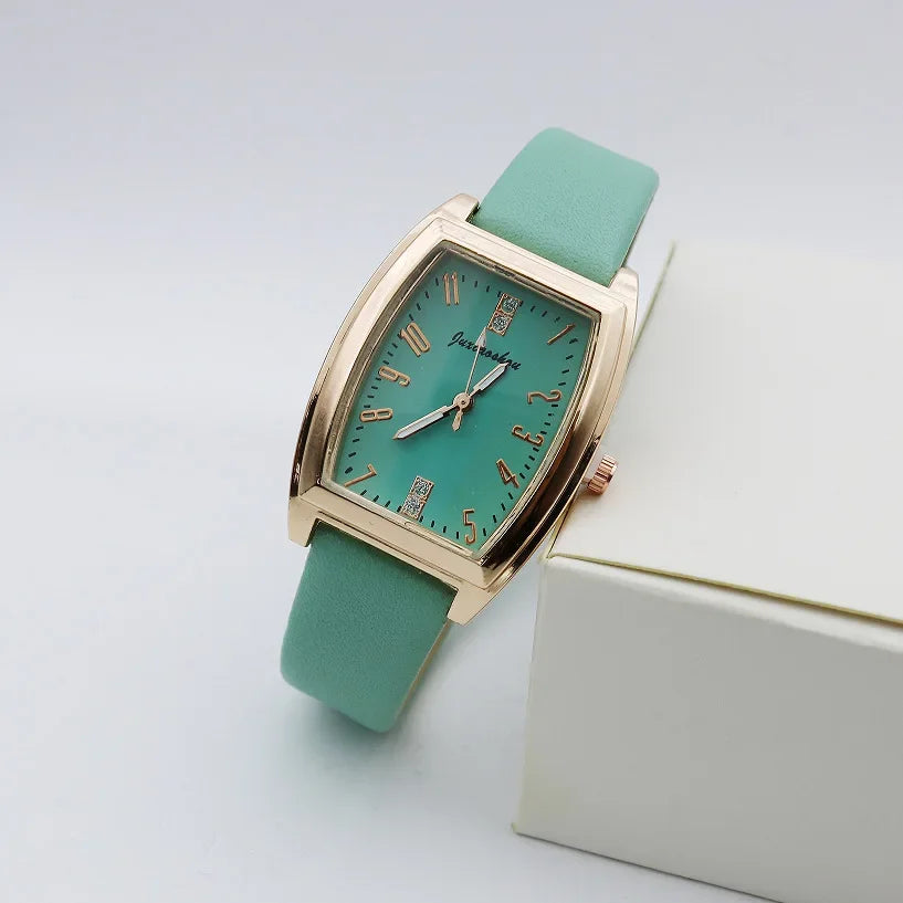 Vintage Women's Quartz Watch – Leather Strap, Fashion Wrist Accessory, Party & Gift.