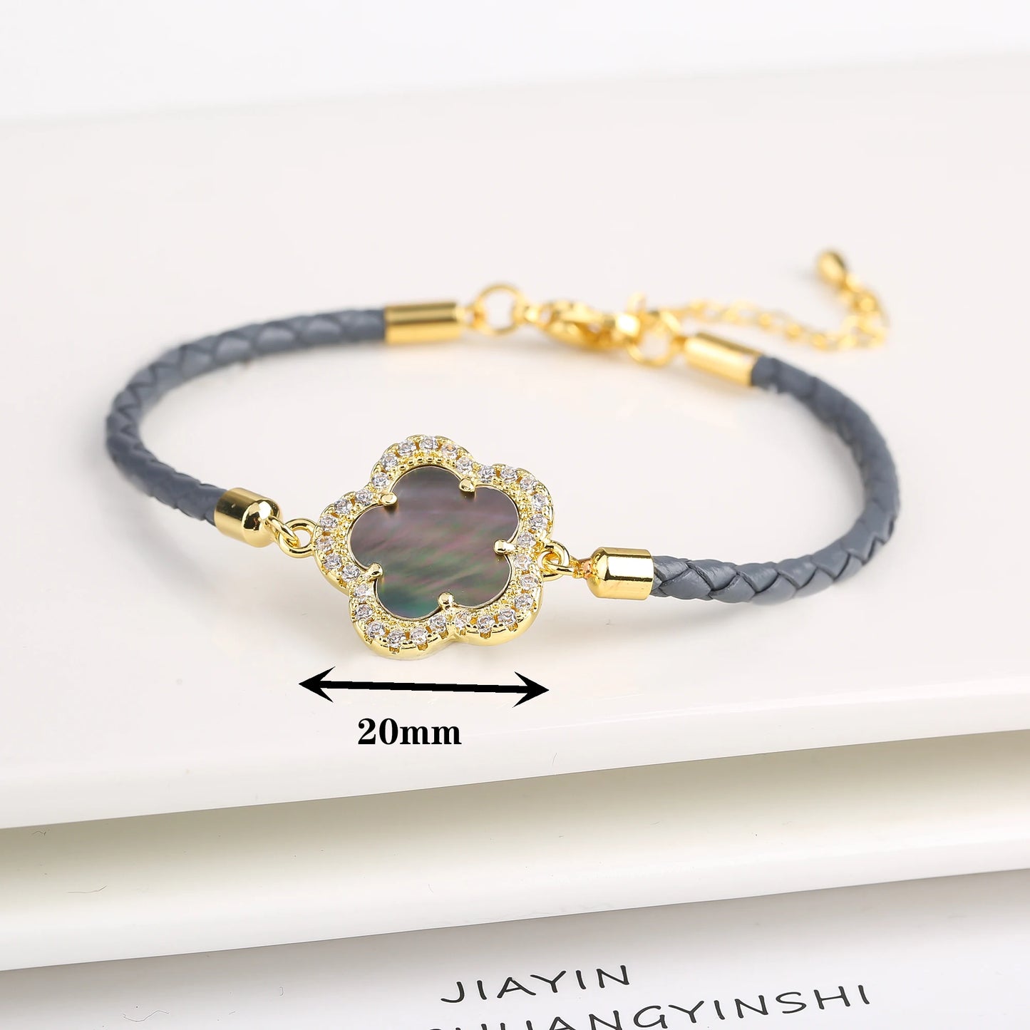 Five-Leaf Flower Natural Stone Bracelet – Chic Woven Leather Jewelry for Women.