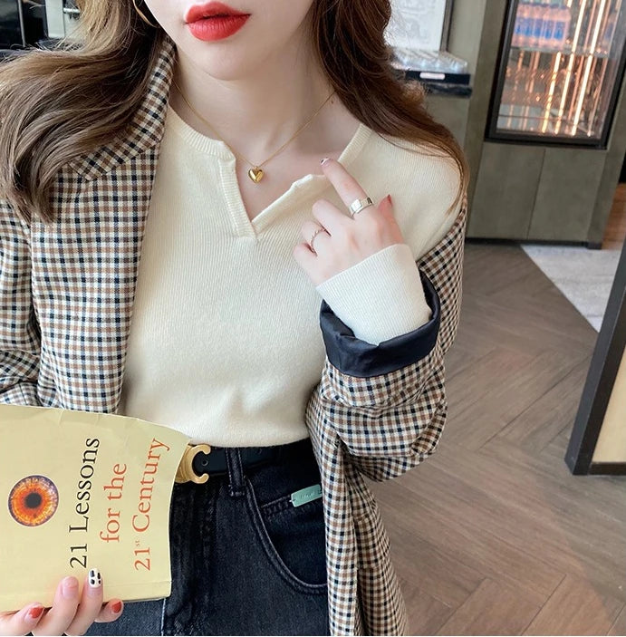 Elegant Knit V-Neck Sweater – Slim Fit Autumn Winter Pullover for Women.